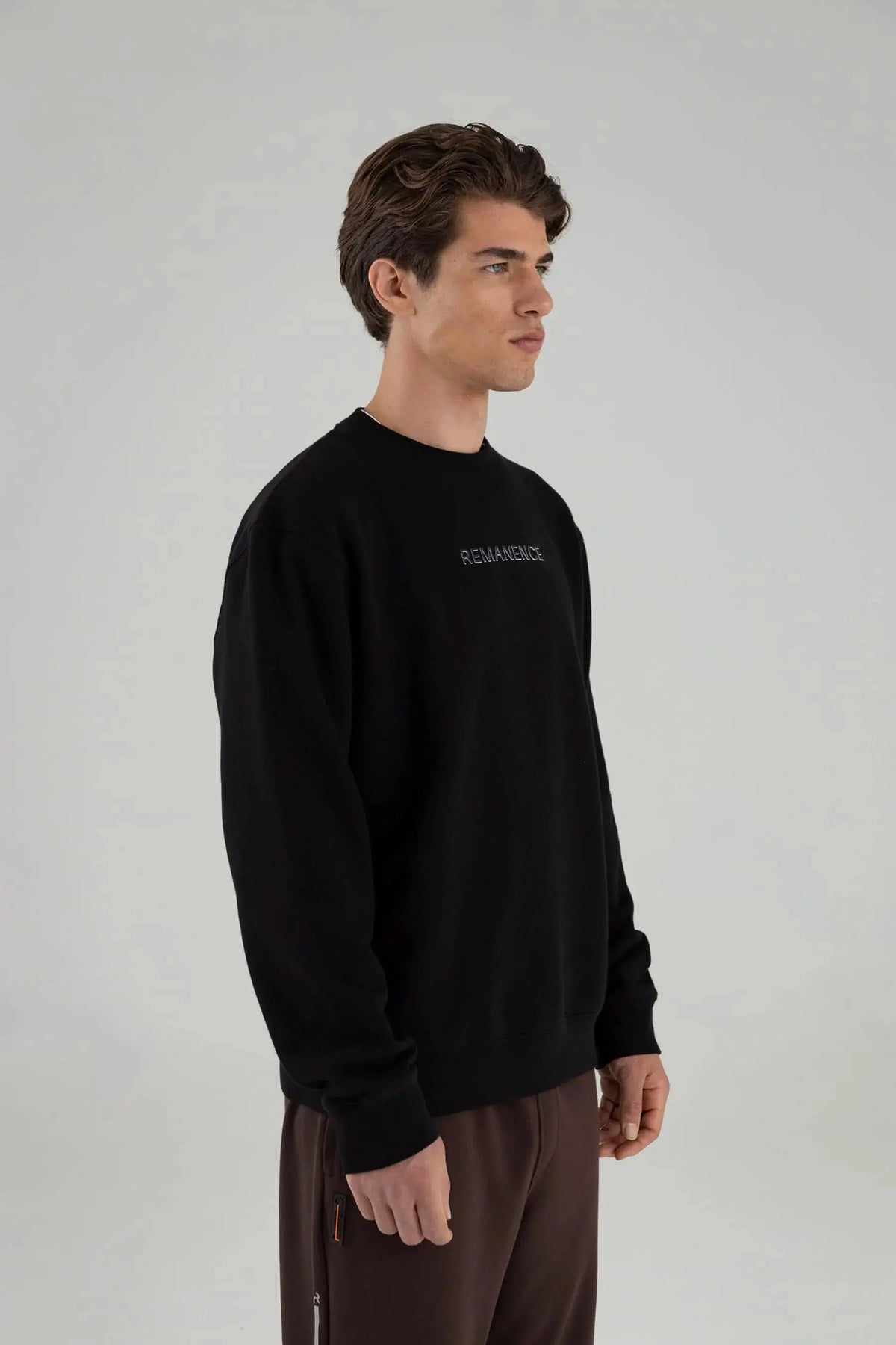 Buzo negro cuello redondo para hombre relaxed fit Verge