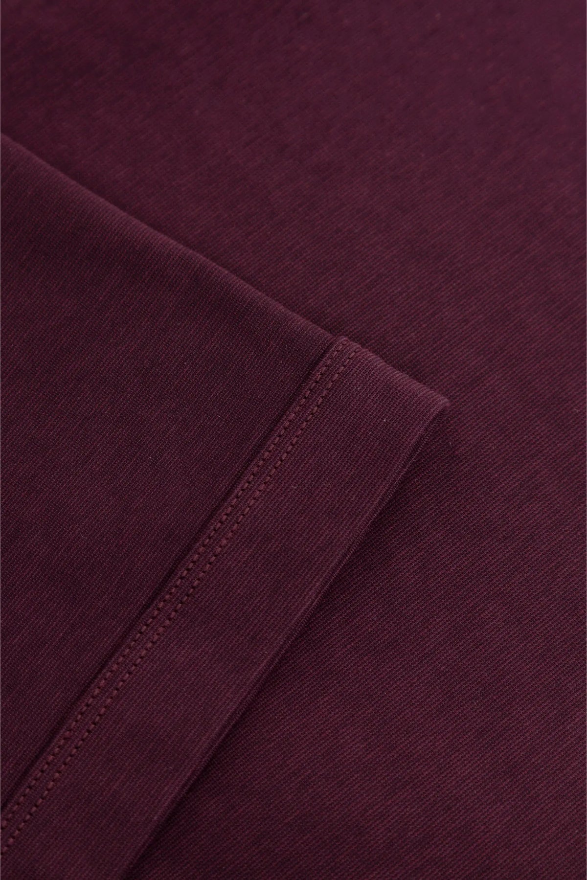 Camiseta color uva para hombre relaxed fit Cling