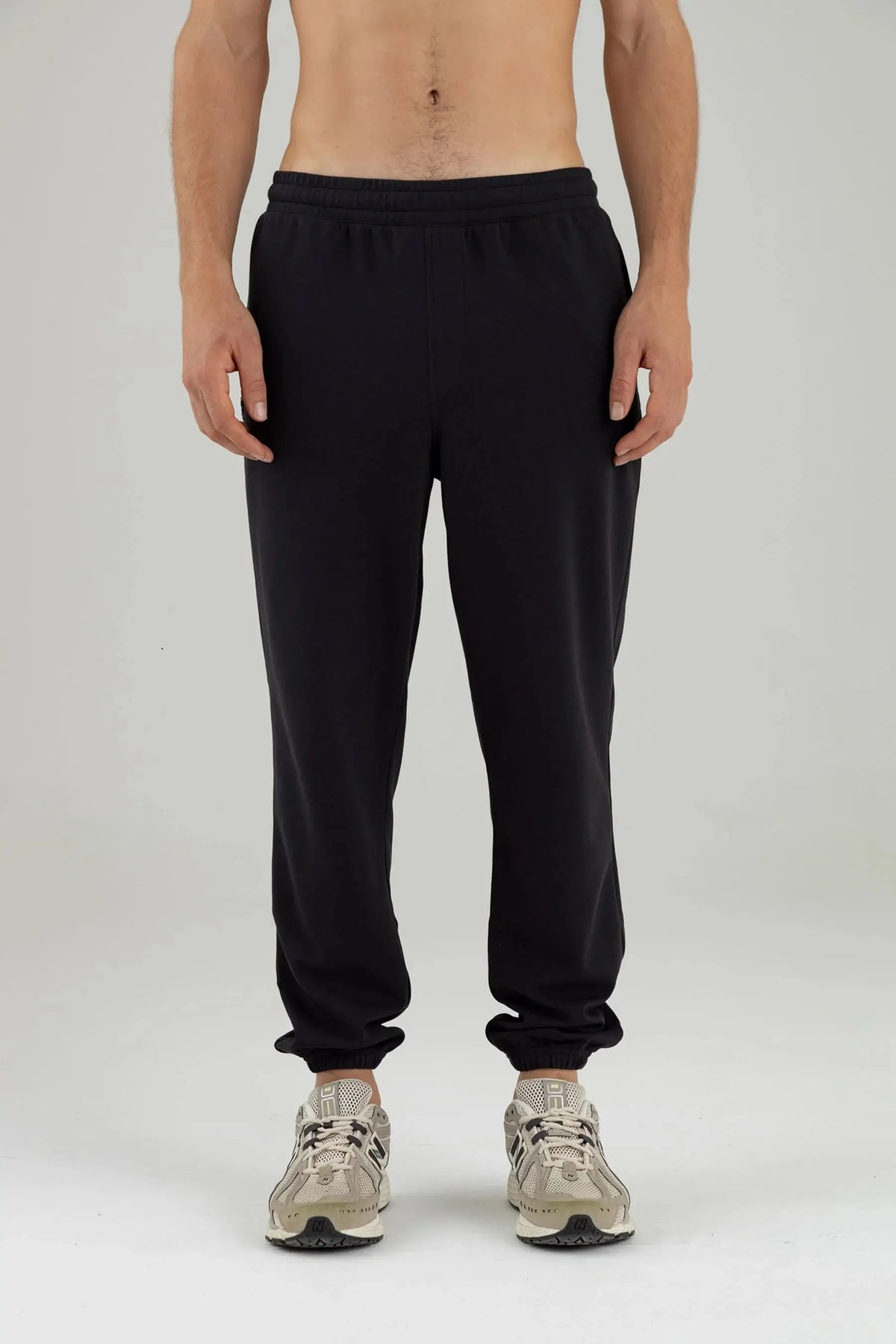 Jogger negro para hombre semi fitted Chroma