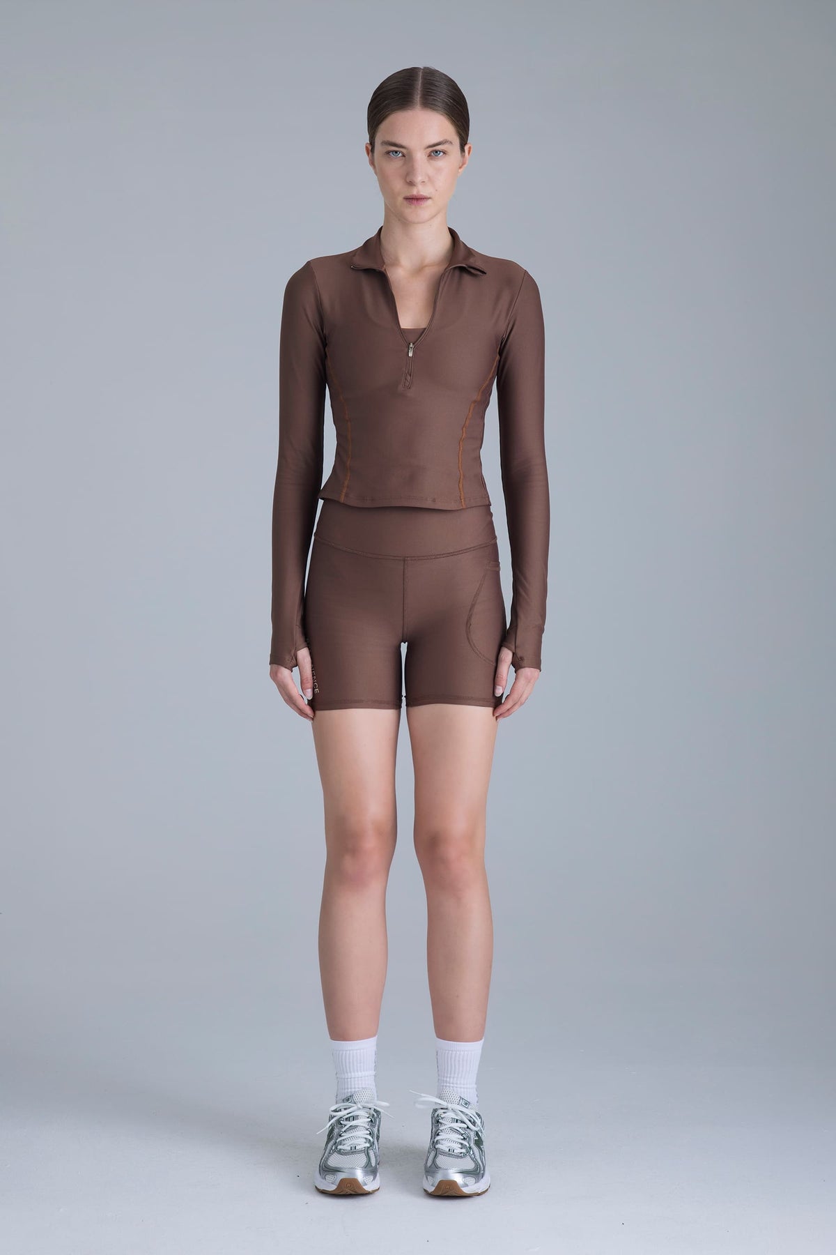 Midlayer café para mujer slim fit Helix