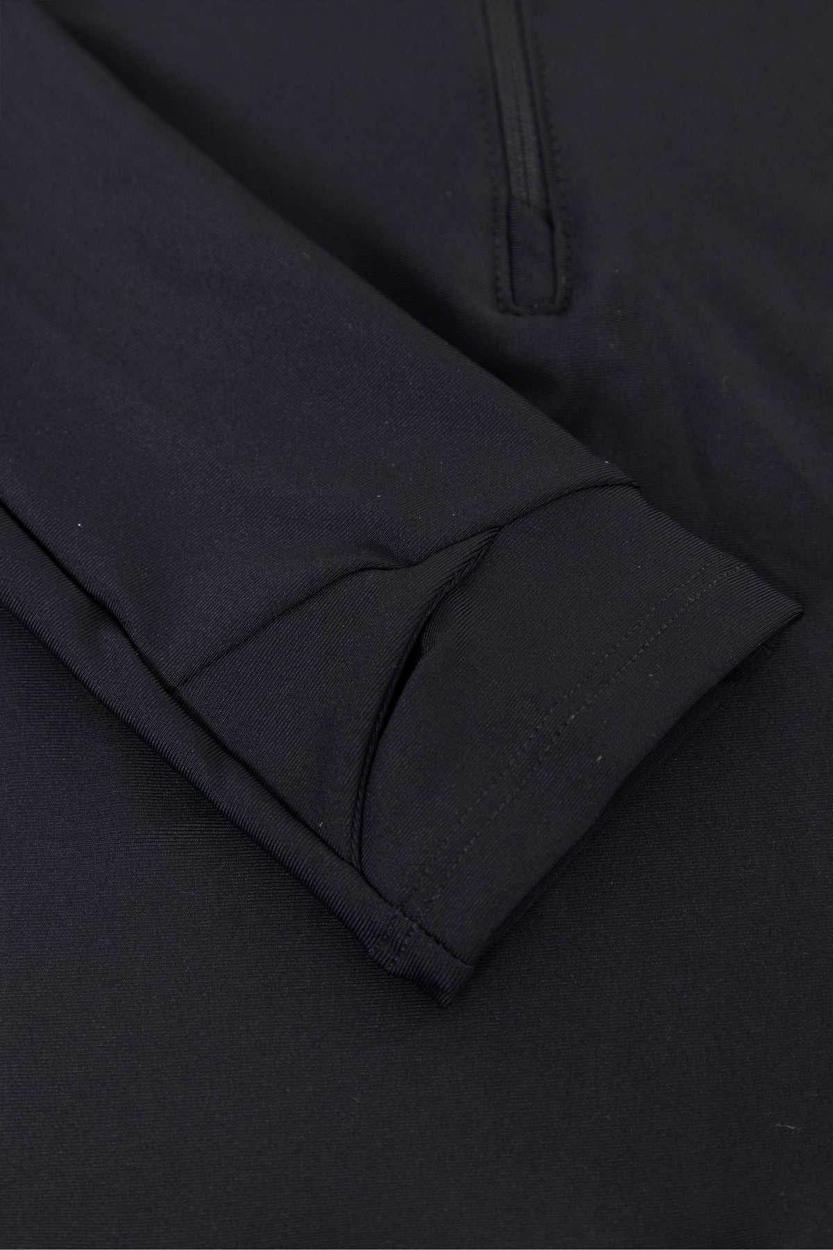 Midlayer negro para mujer slim fit Helix