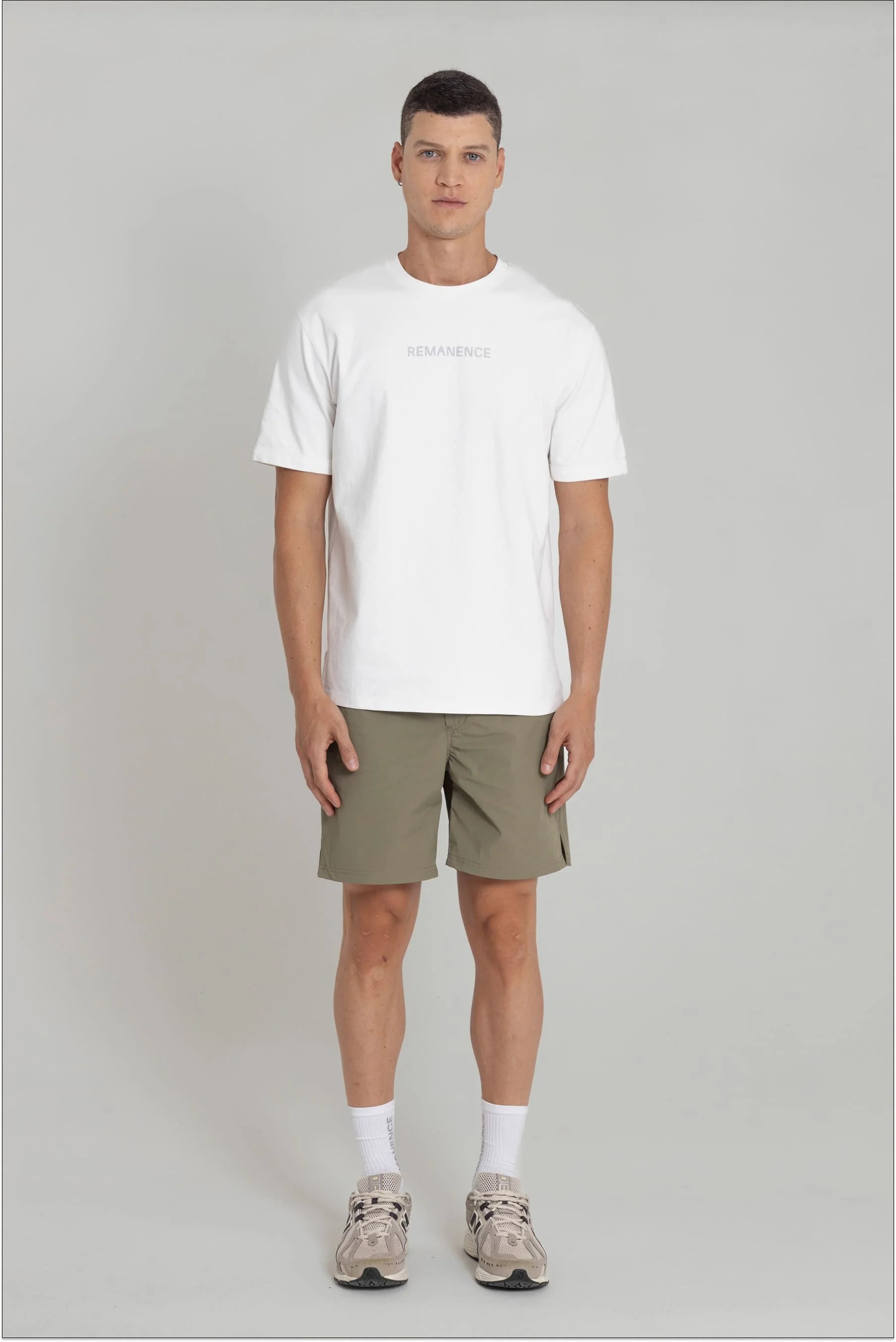 Short verde oliva para hombre semi fitted Focus Remanence