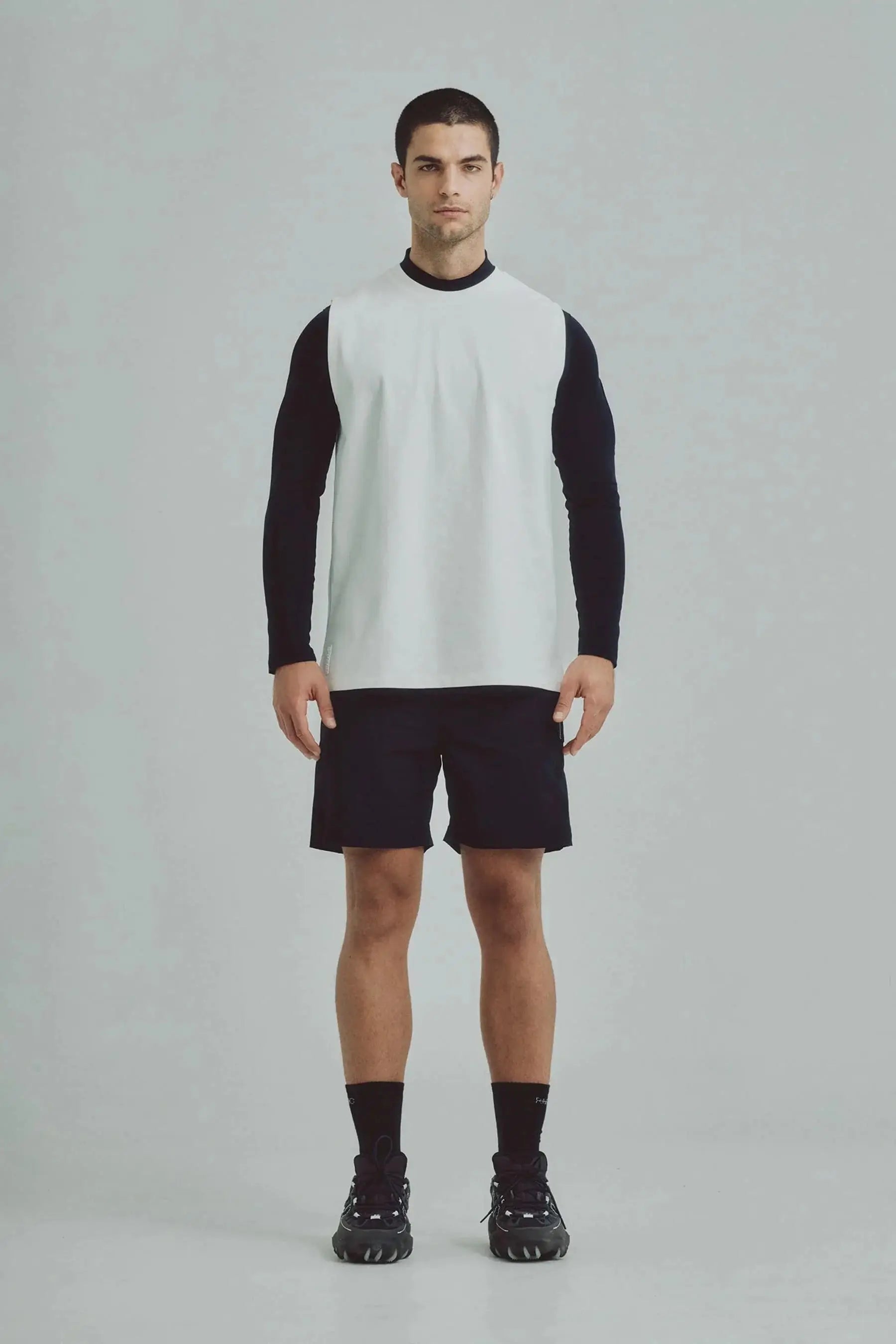 Shorts negro para hombre Endure Remanence