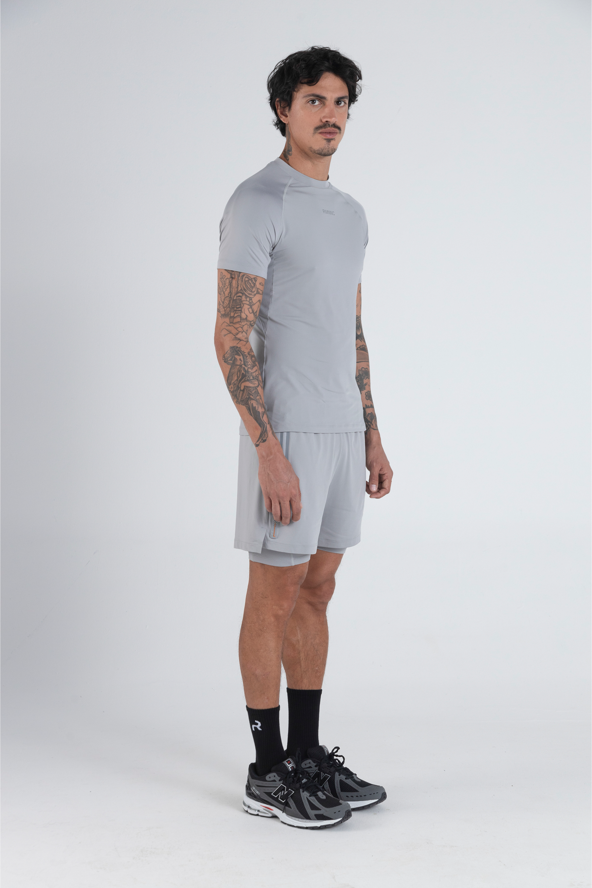Short Semi Fit Ether