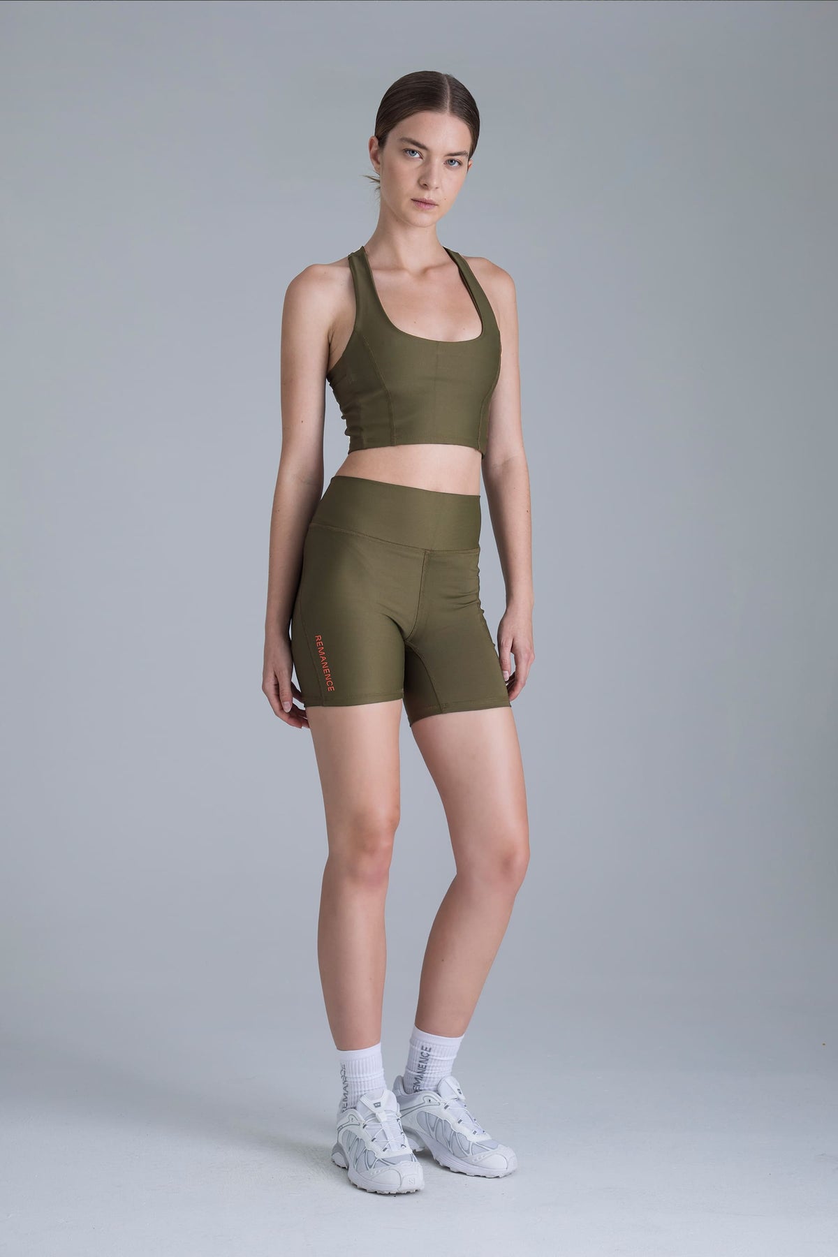 Biker deportivo verde army para mujer Zenith