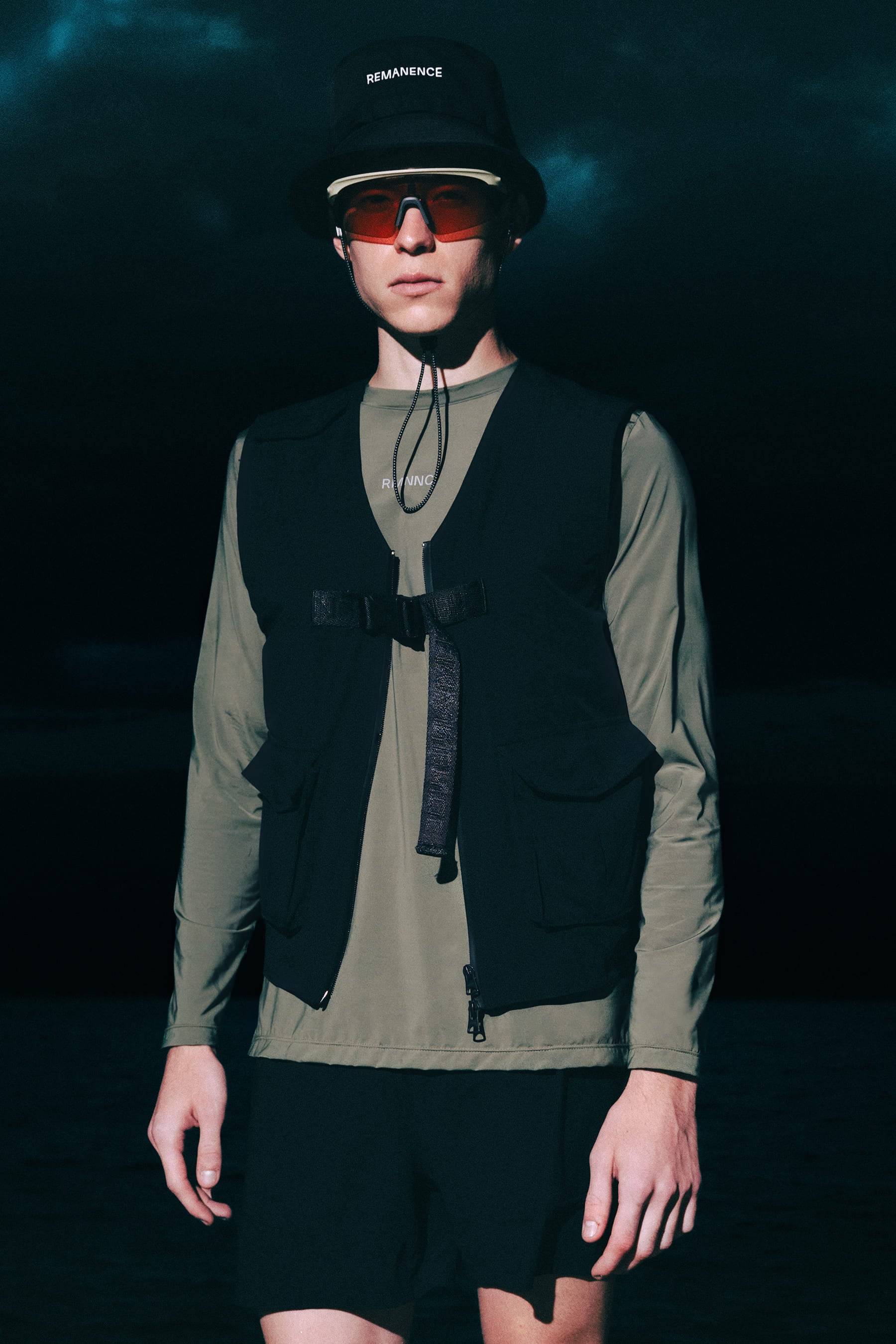 Camiseta verde oliva para hombre Remain manga larga en modelo outdoor