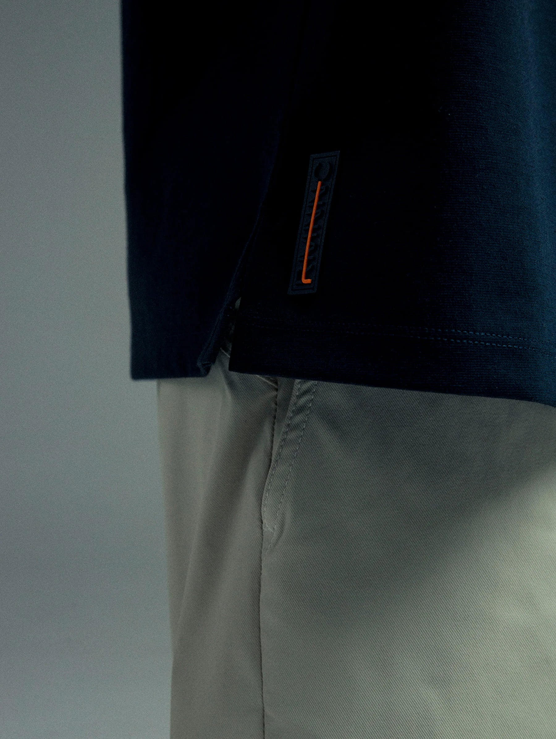 Camiseta azul para hombre fit Cling Remanence 