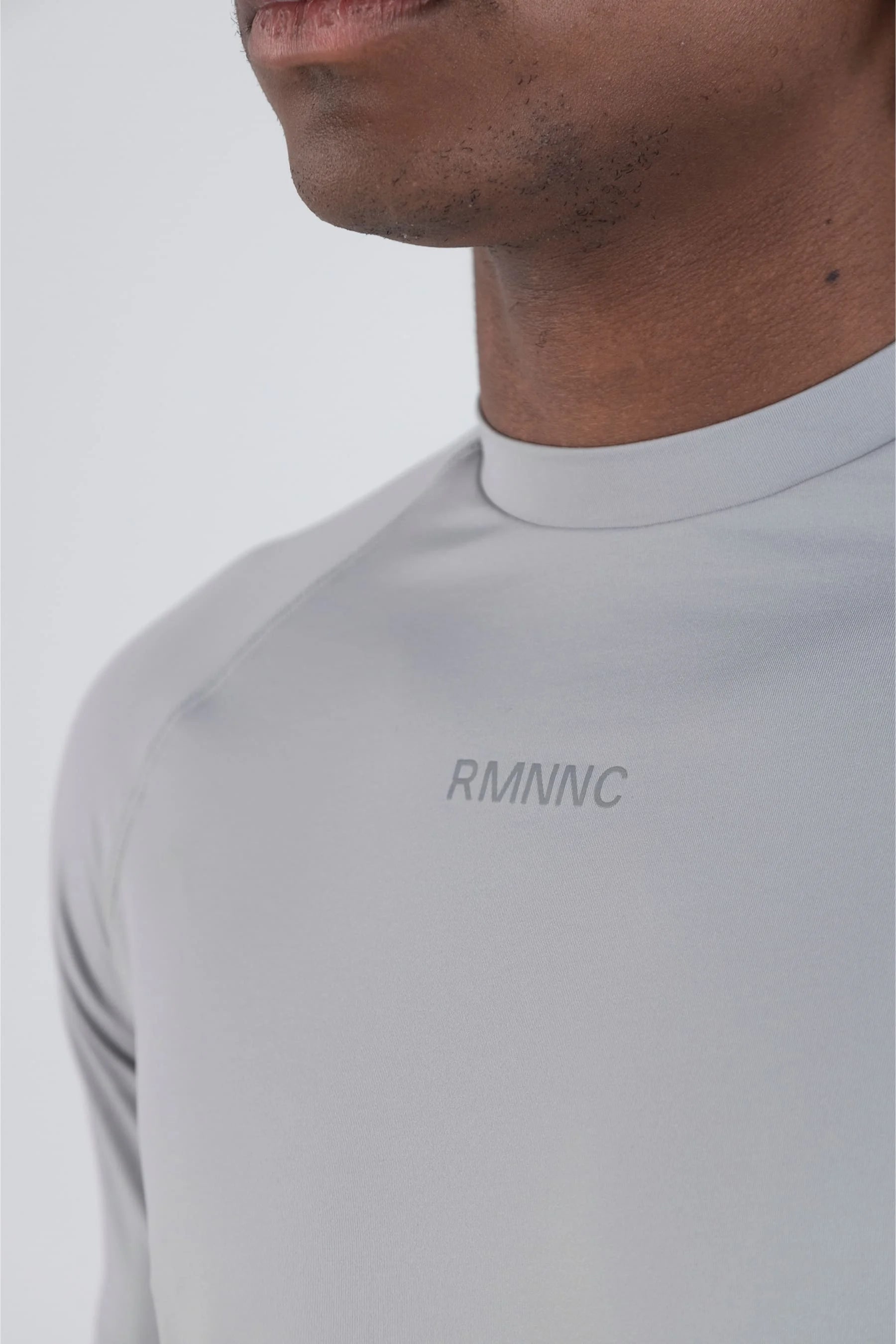 Camiseta gris hombre Gust Remanence 