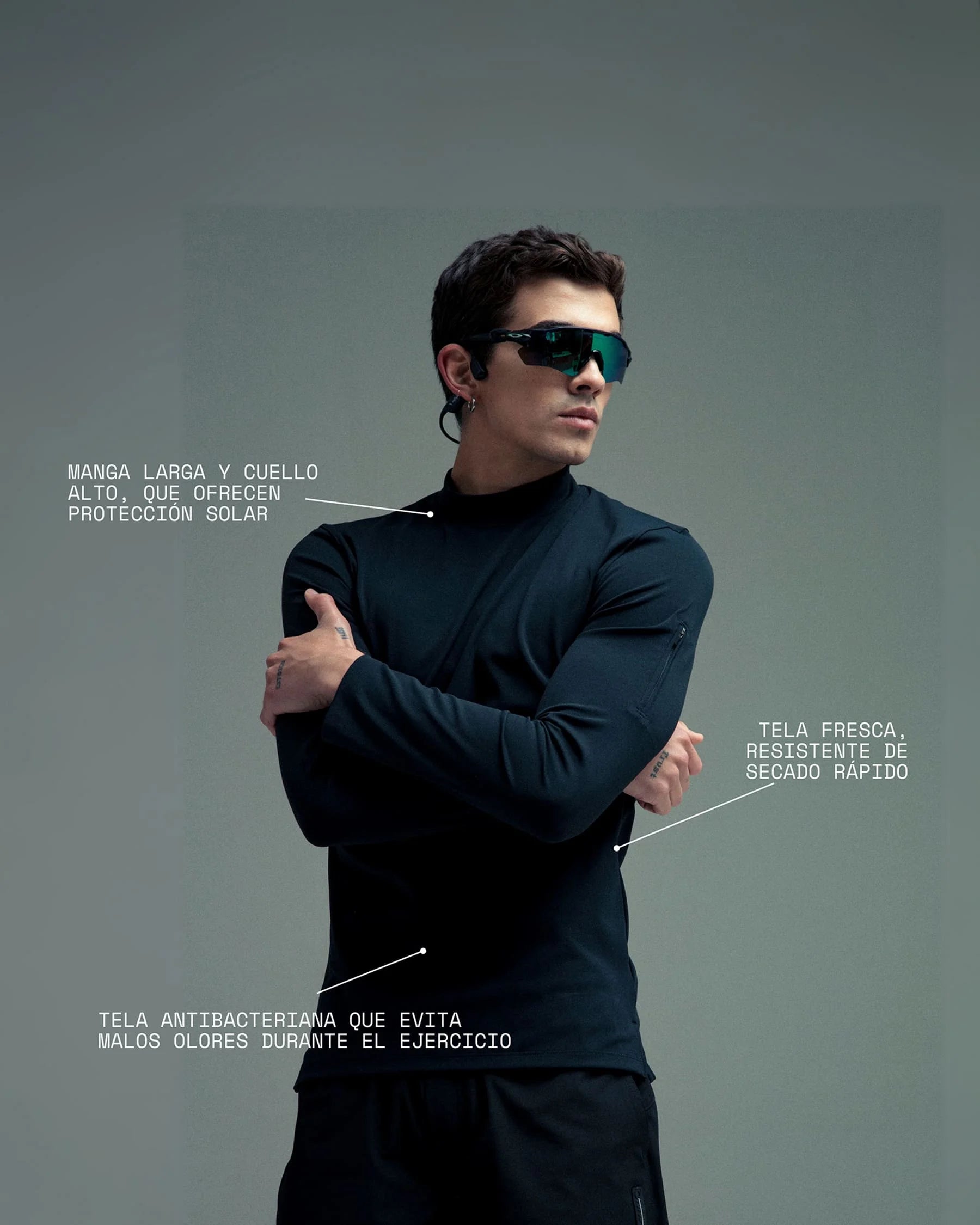 Camiseta negra cuello alto para hombre Gauss Remanence 