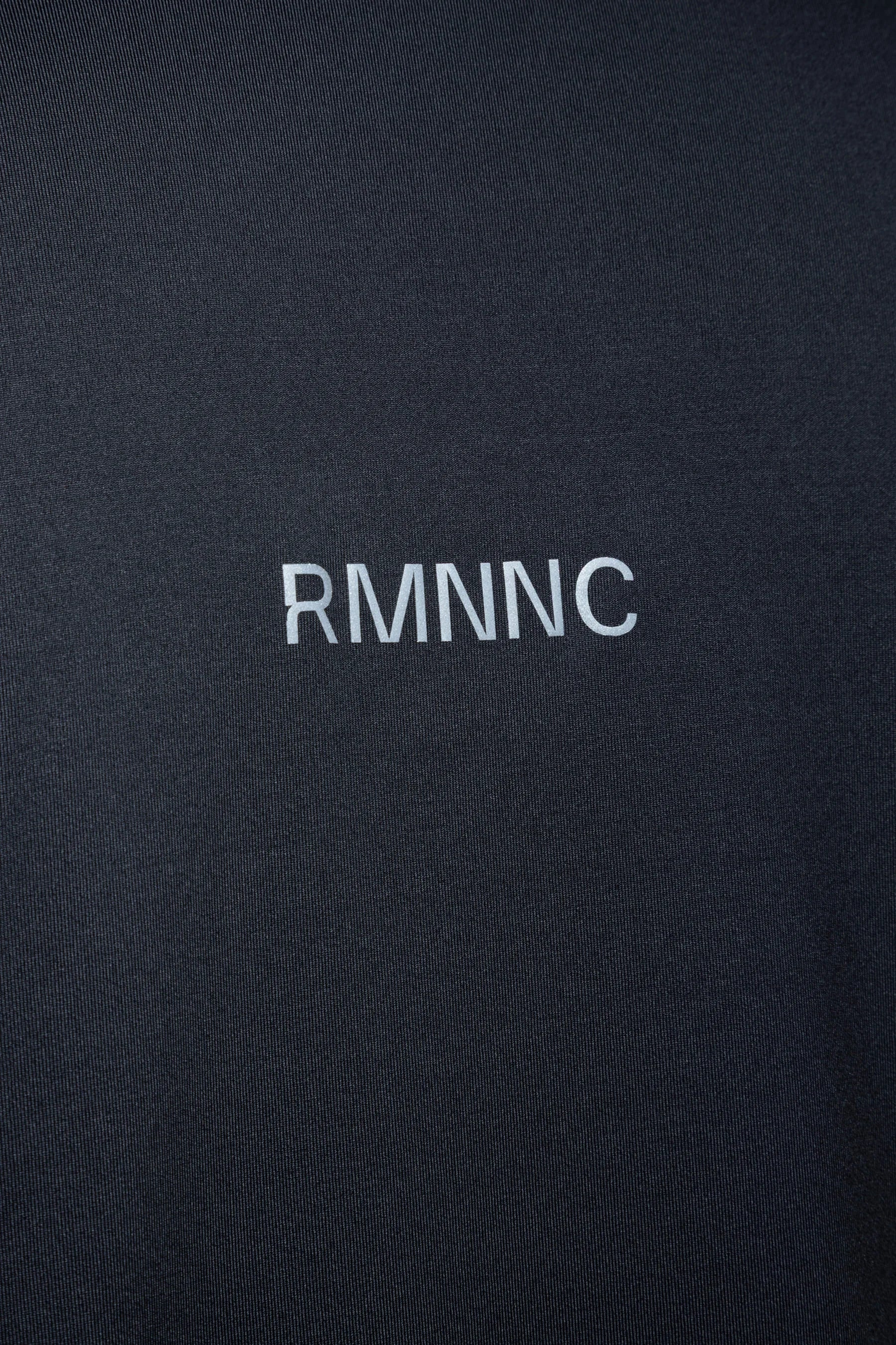 Camiseta negra manga larga cuello redondo Echo Remanence 