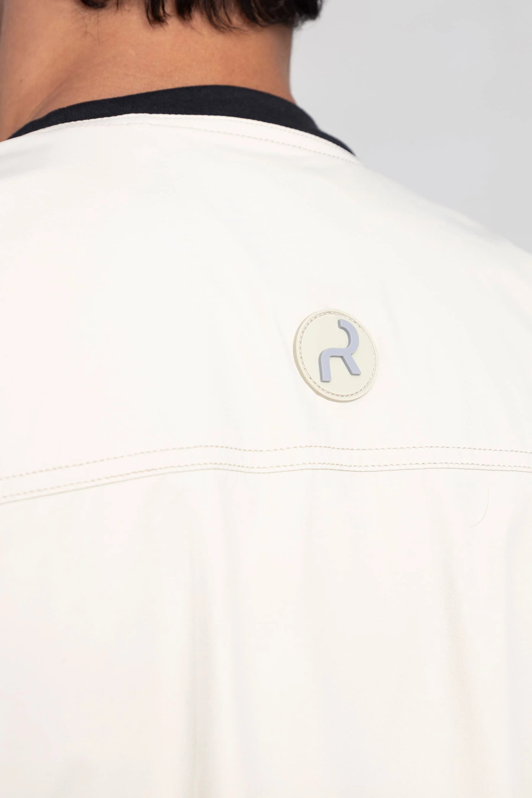 Chaleco arena para hombre con bolsillos Core Remanence 