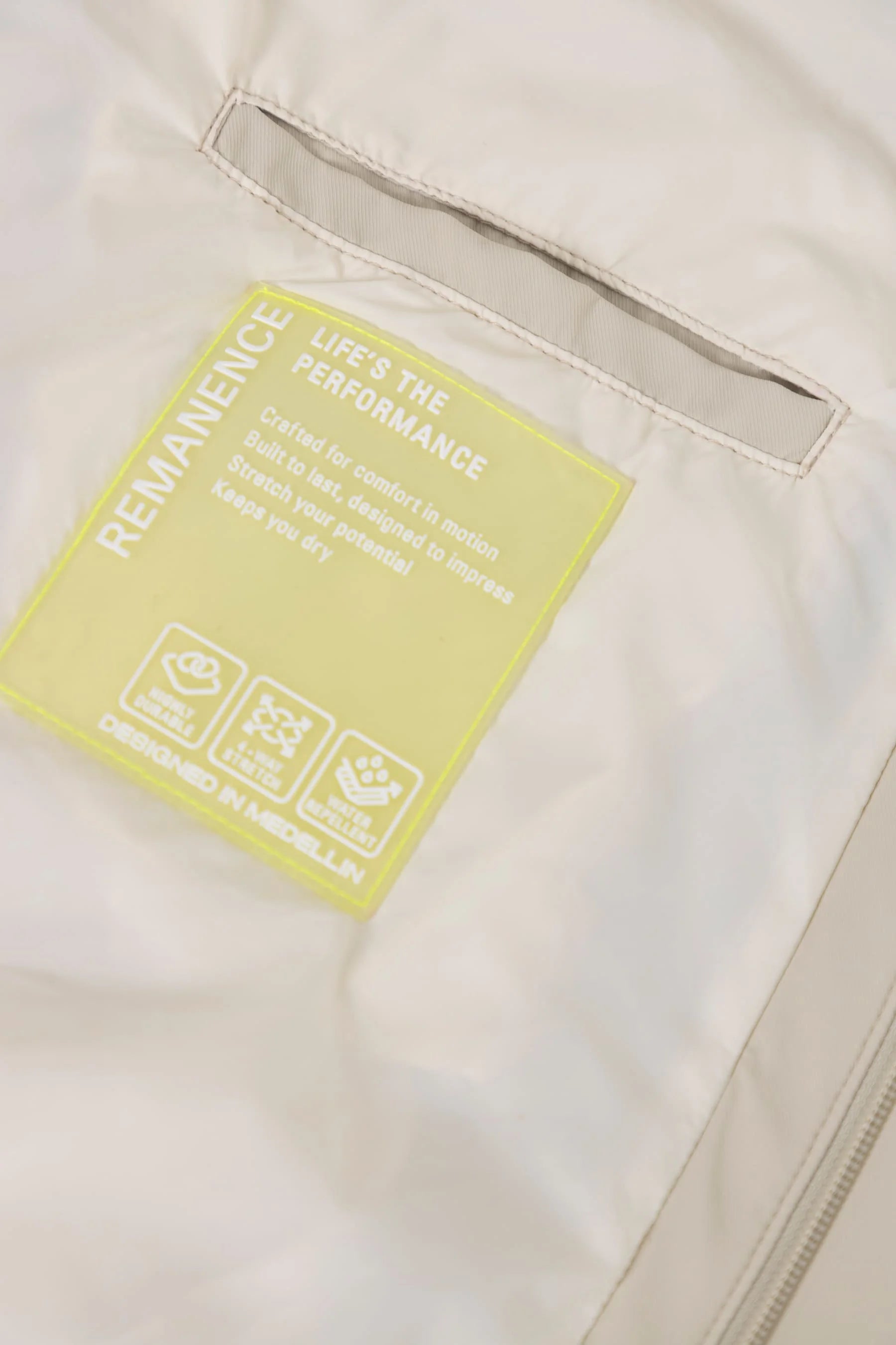 Chaqueta arena con capucha removible para hombre Holmium V2 Remanence 