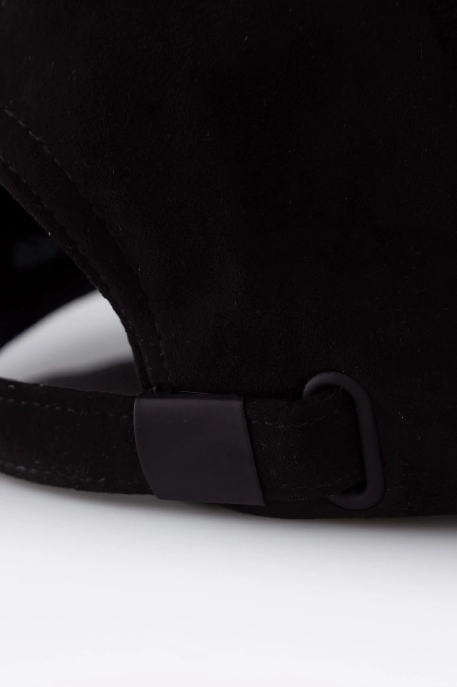 Gorra negrapara hombre Uranium Remanence 