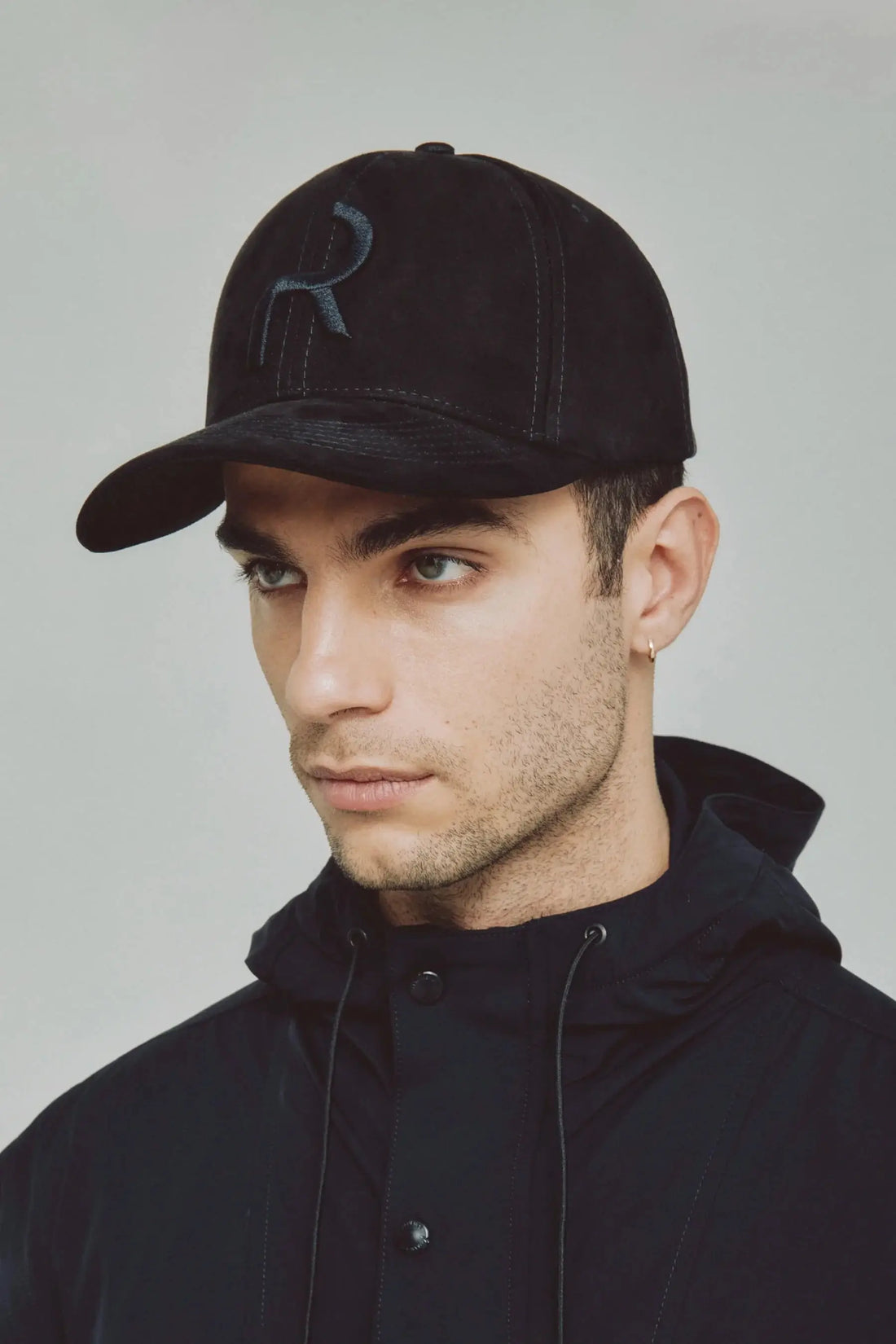 Gorra negra para hombre Uranium