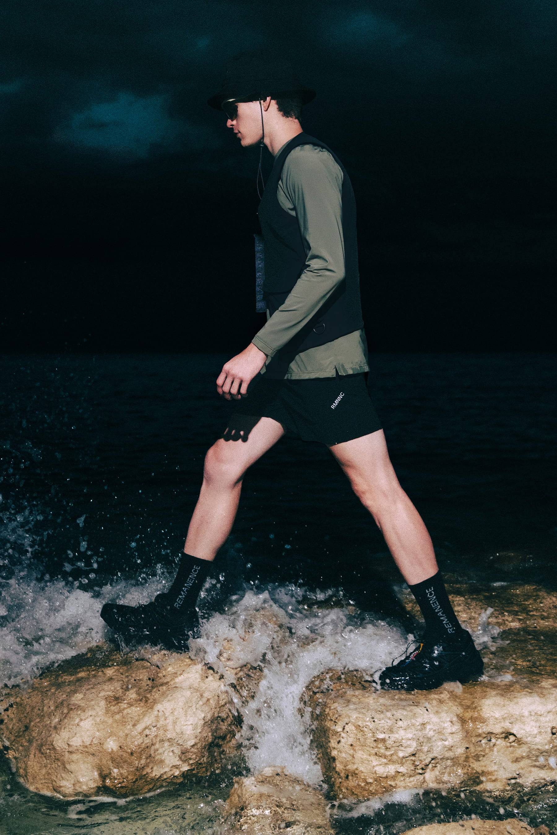 Short negro para hombre Hold semifitted en modelo outdoor