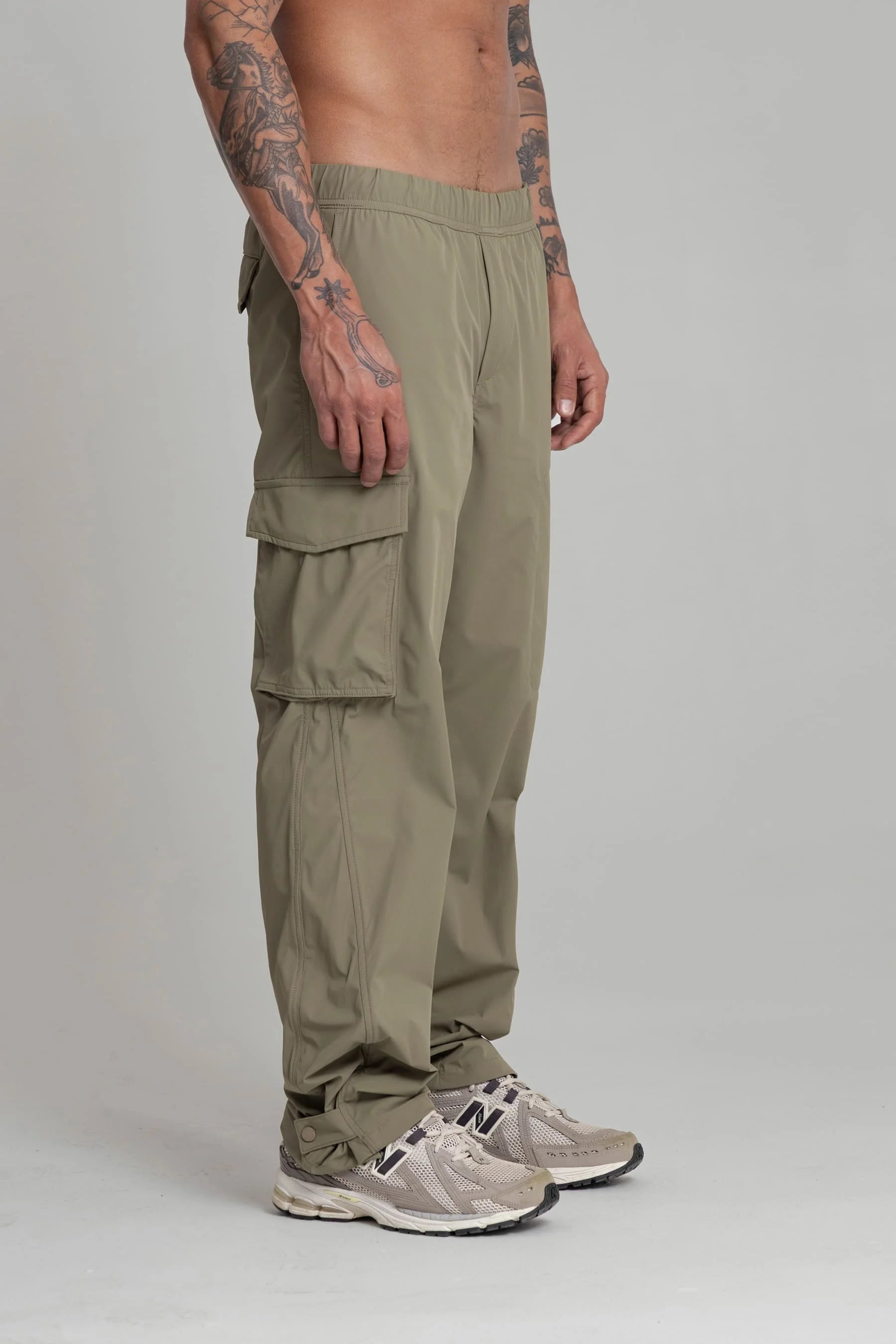 Pantalón verde oliva para hombre  Iron Remanence 