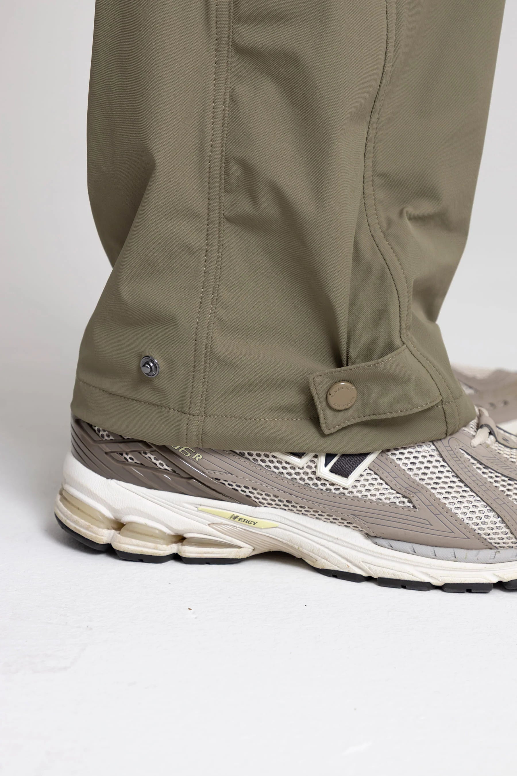 Pantalón verde oliva para hombre  Iron Remanence 