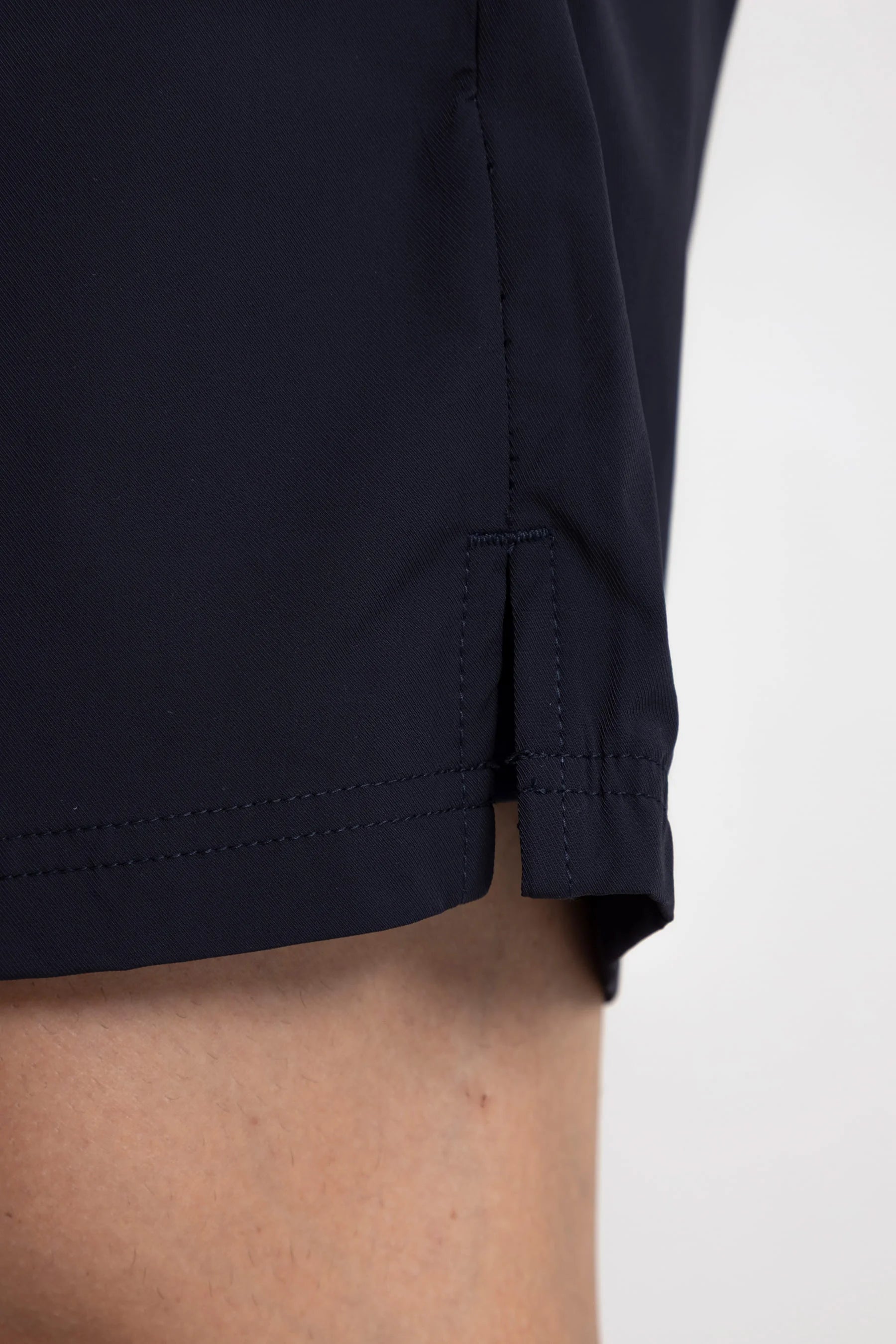 Short azul hombre Endure Remanence 