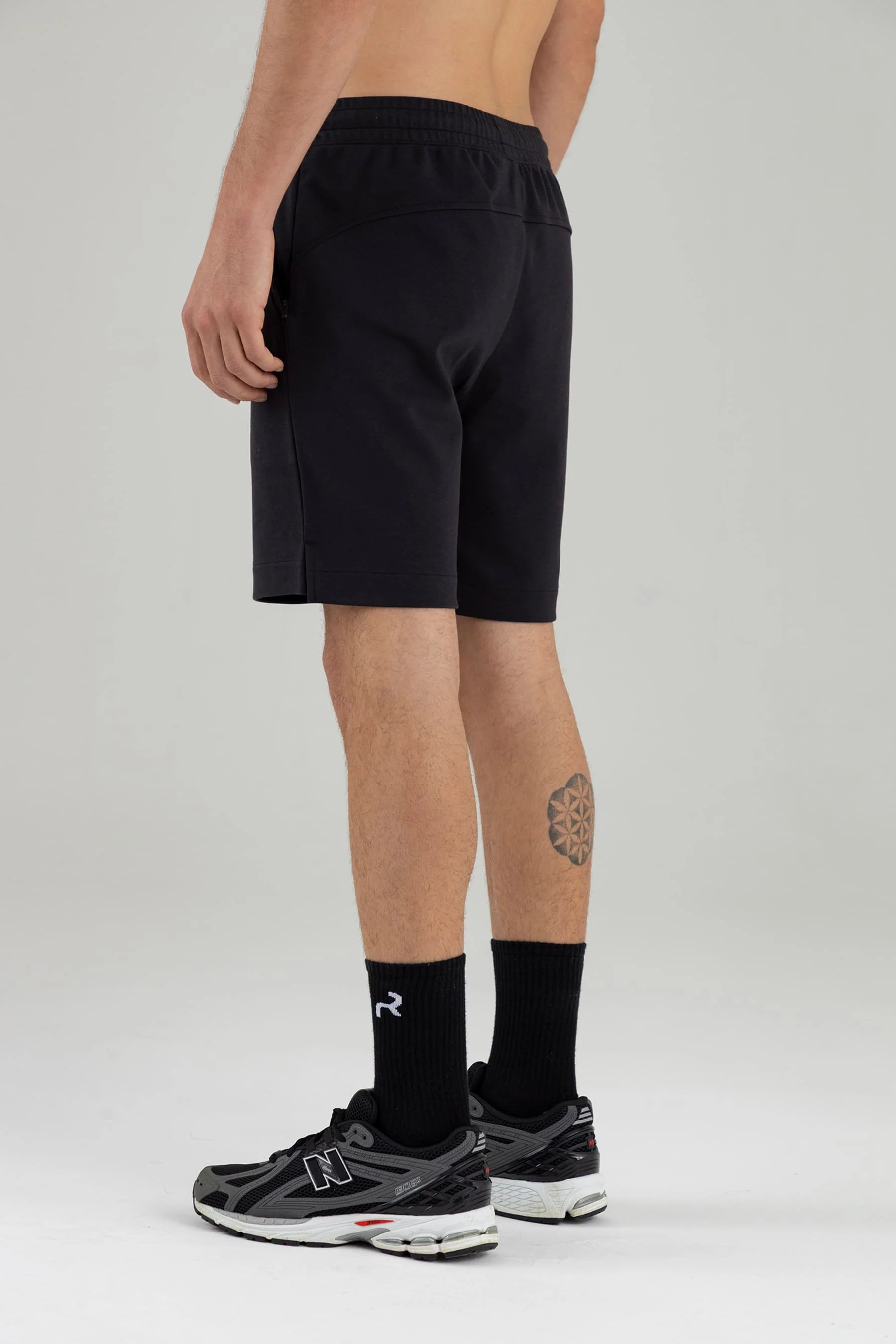 Short negro hombre Blaze Remanence 