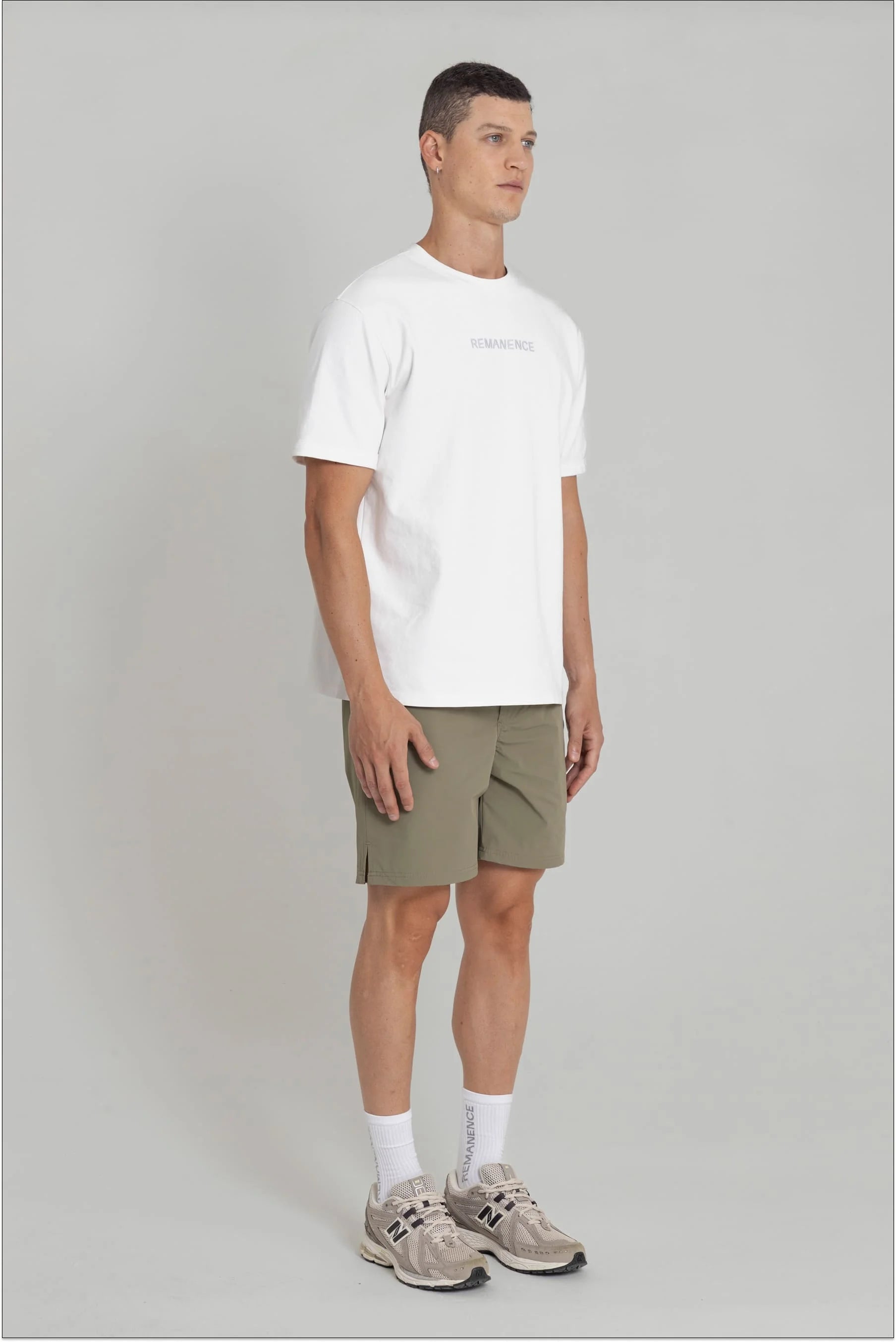 Short verde oliva para hombre semi fitted Focus Remanence 