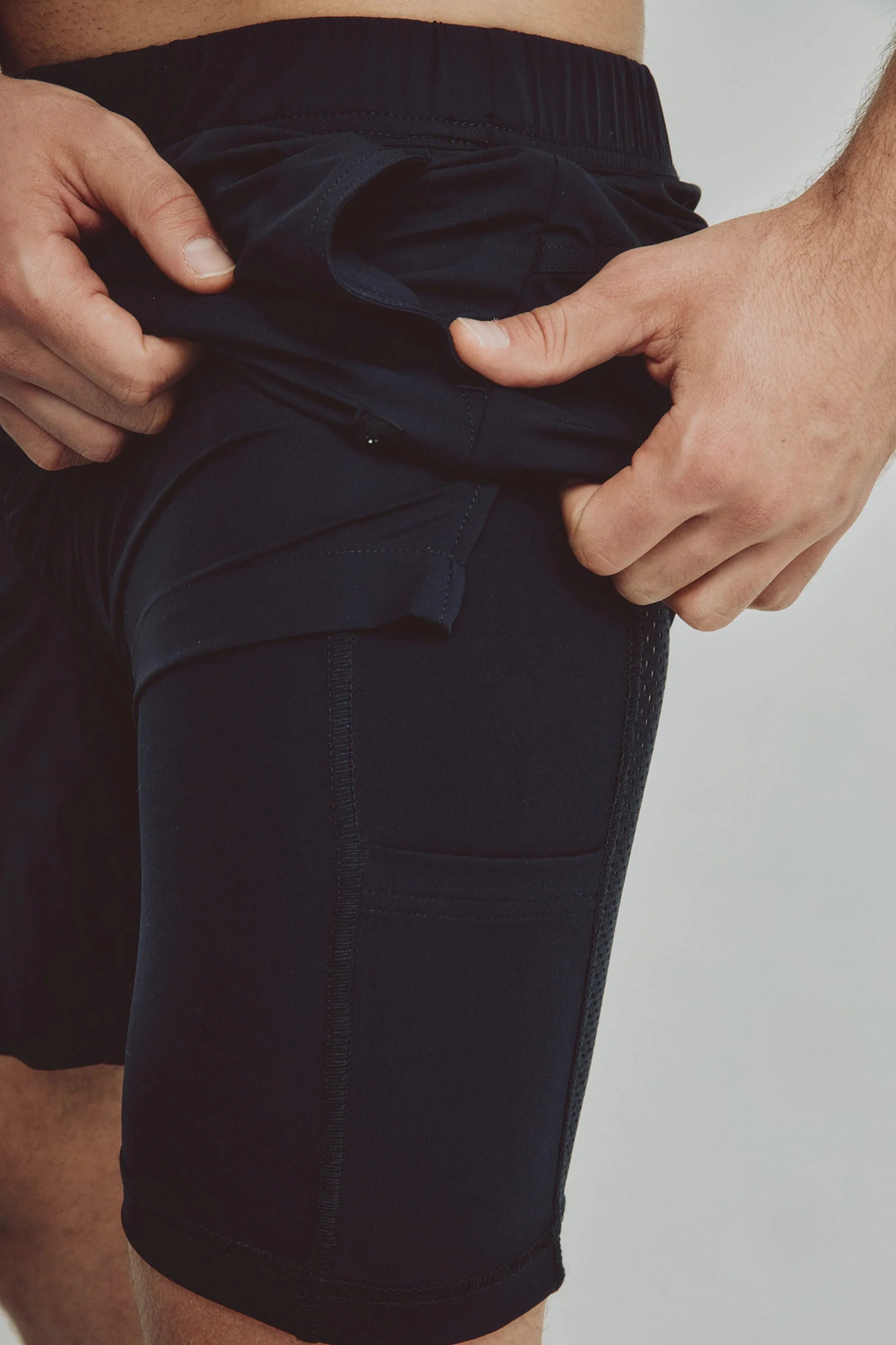 Shorts negro para hombre Endure Remanence 