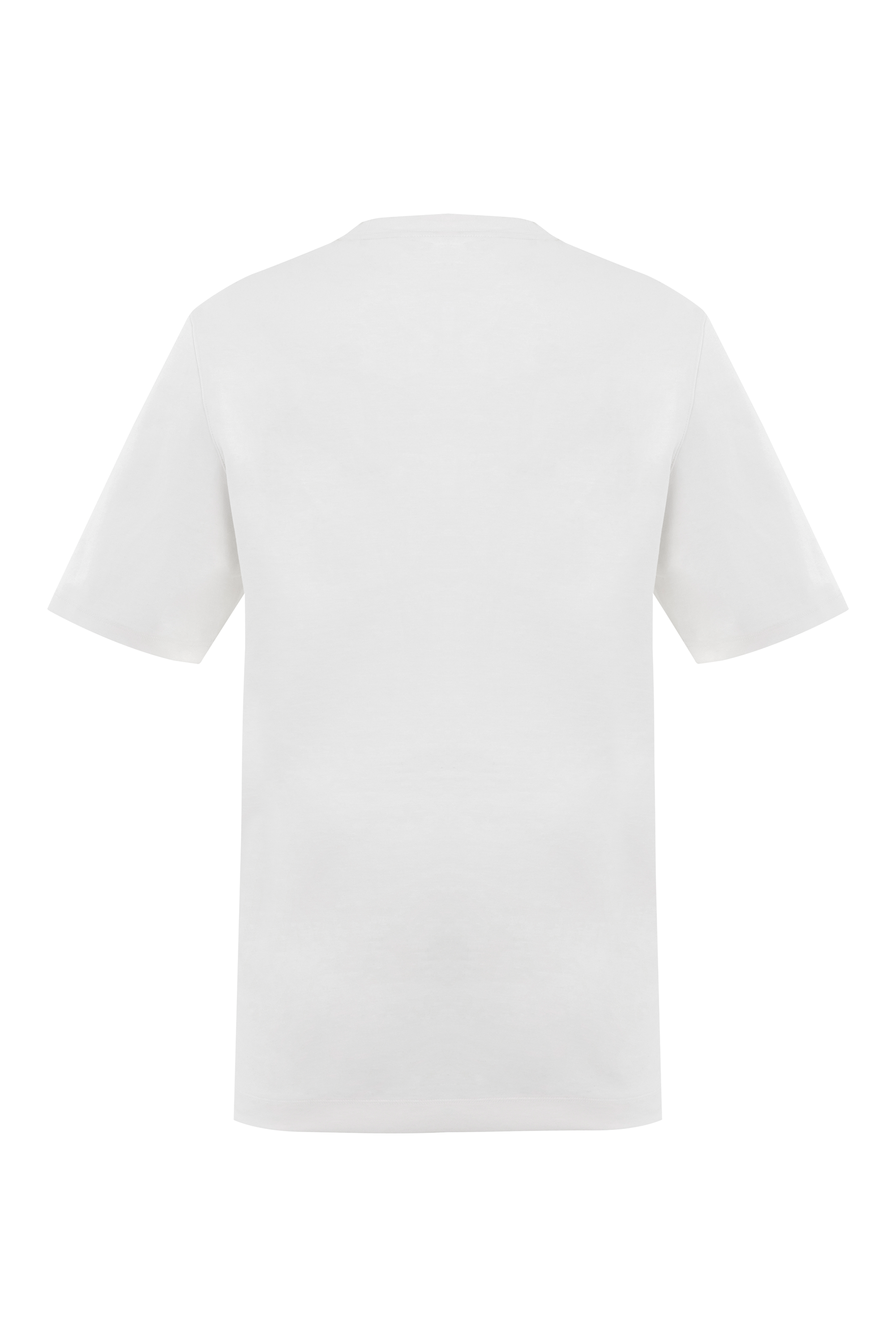 Vista trasera de la T-shirt blanca con corte recto.
