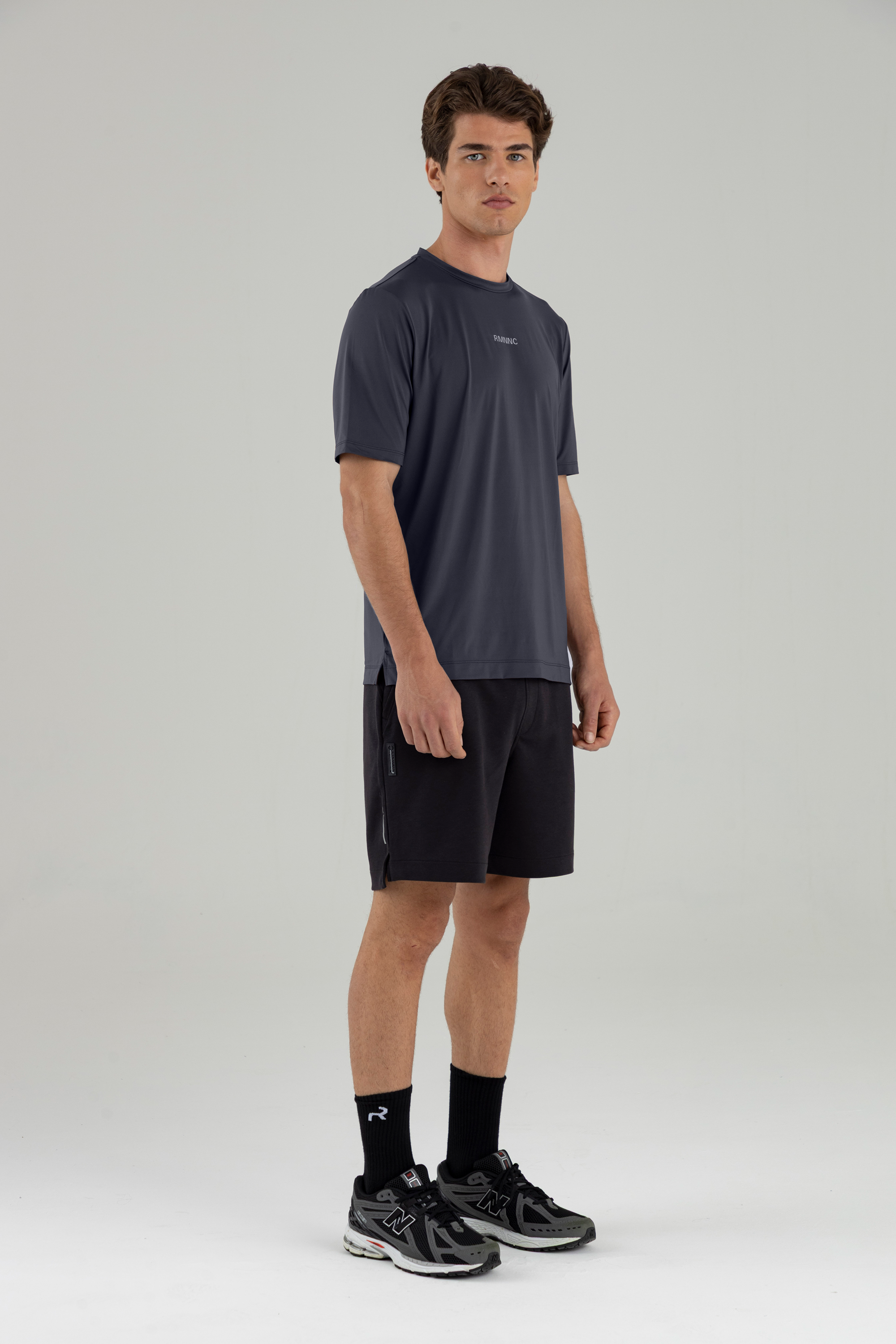 Camiseta deportiva negra para hombre semi fitted Wave
